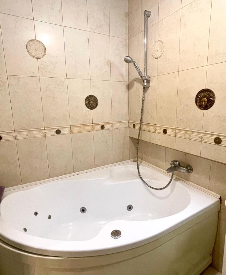 Бакулина 14 Apartment Kharkiv Exterior photo